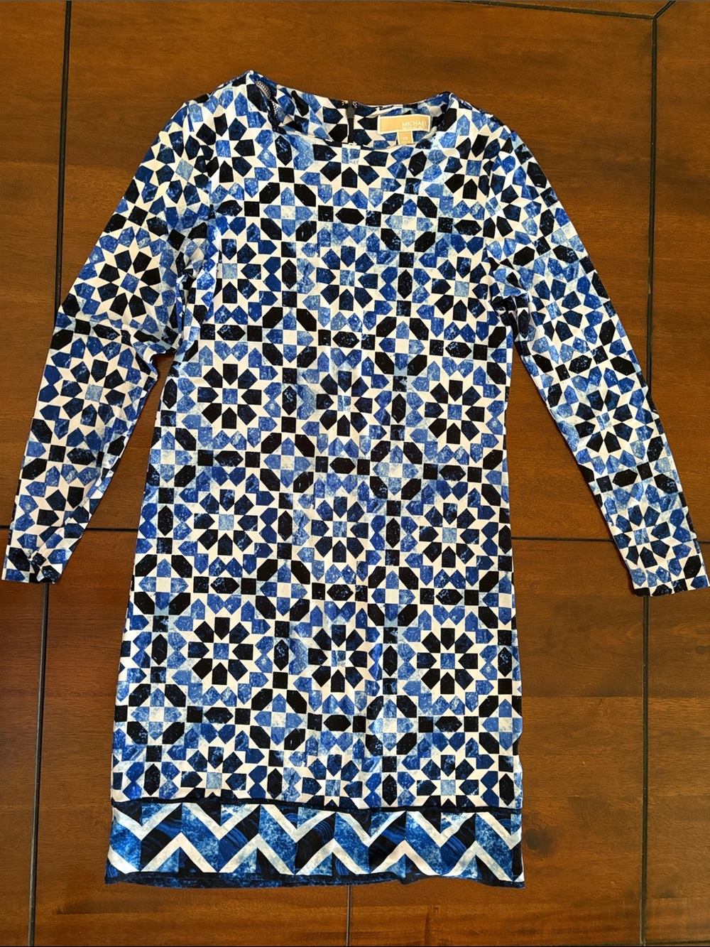 Michael Kors Blue and White Geometric Long-Sleeve Shift Dress